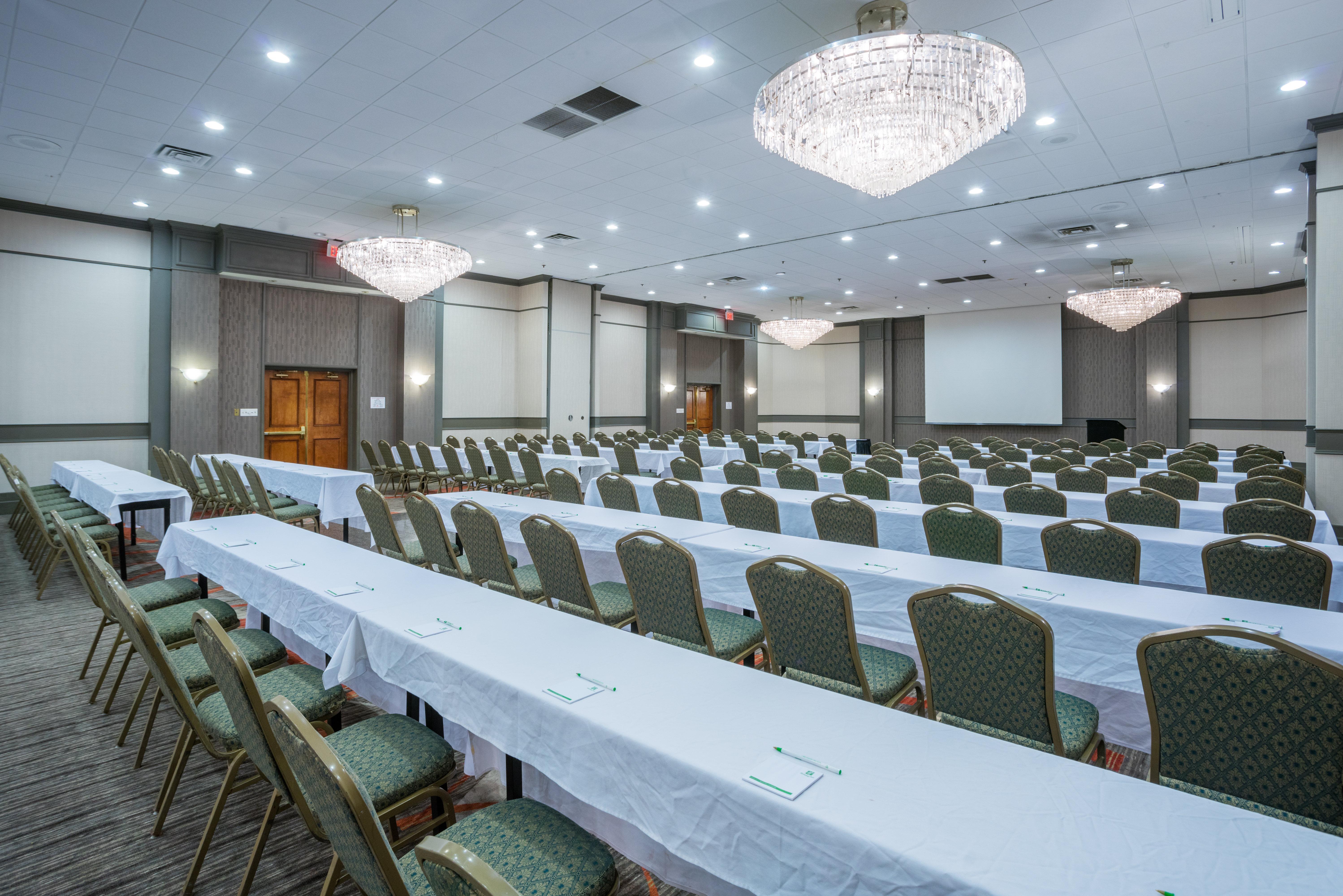 Holiday Inn Harrisburg I-81 Hershey Area By Ihg Ґрантвілл Екстер'єр фото