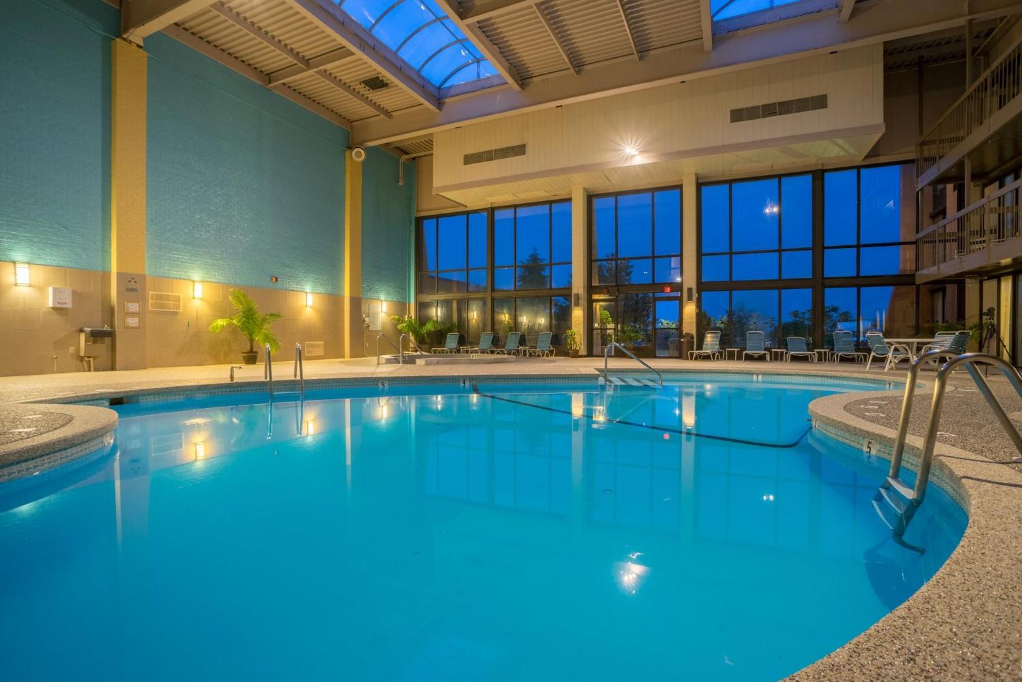 Holiday Inn Harrisburg I-81 Hershey Area By Ihg Ґрантвілл Екстер'єр фото